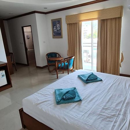 Pipikuku Hotel & Restaurant Patong Exteriör bild
