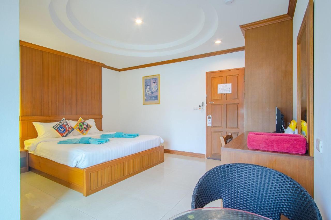 Pipikuku Hotel & Restaurant Patong Exteriör bild