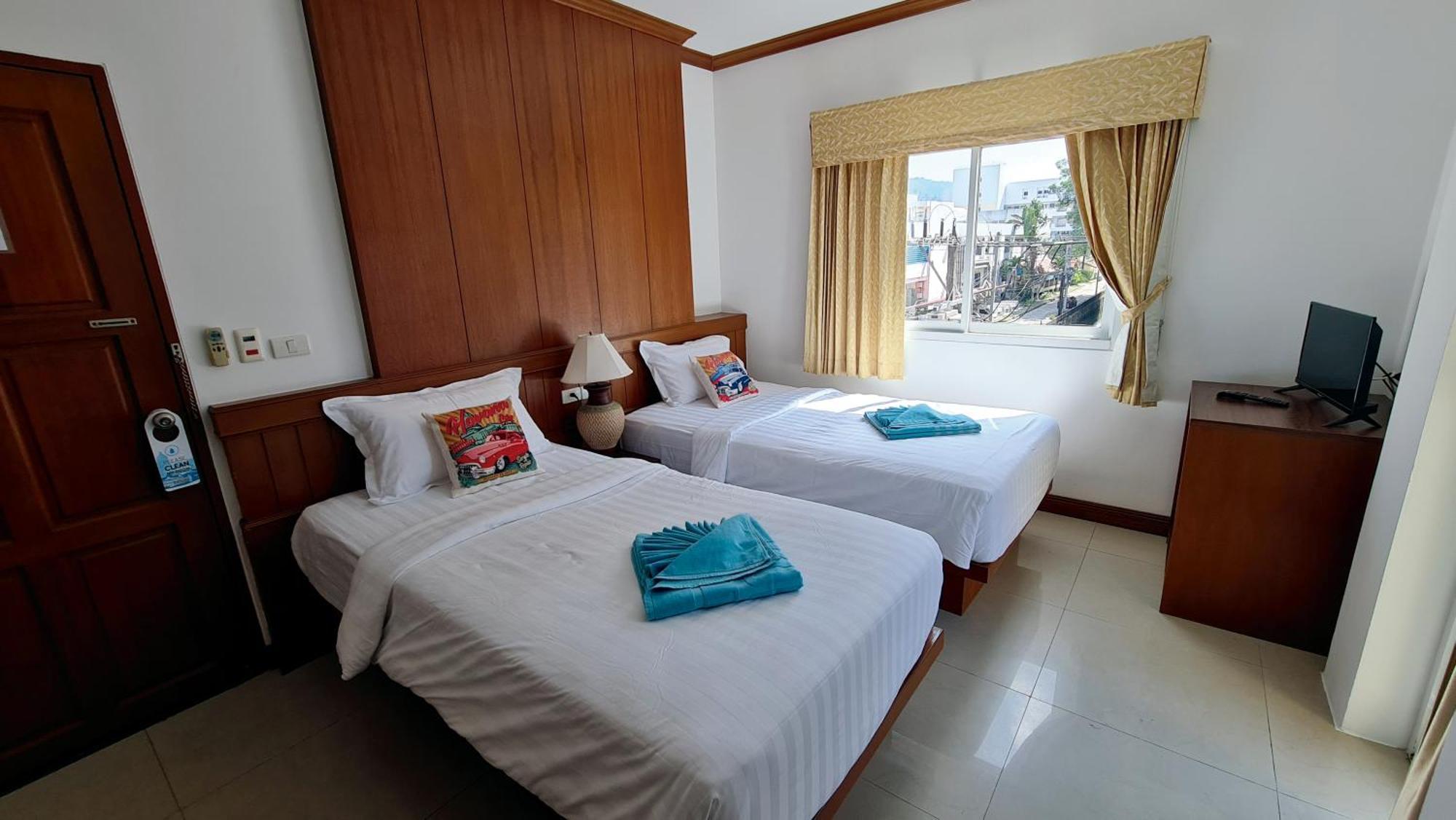 Pipikuku Hotel & Restaurant Patong Exteriör bild